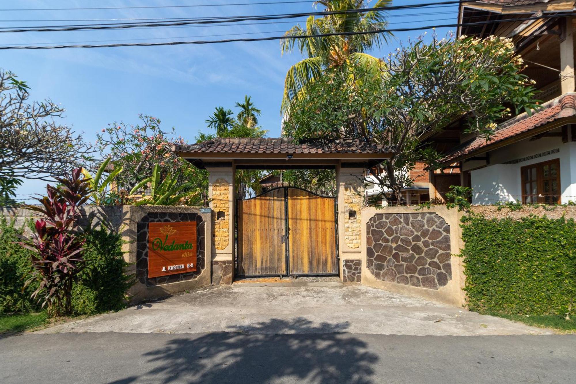 Vedanta Villa Ловина Экстерьер фото